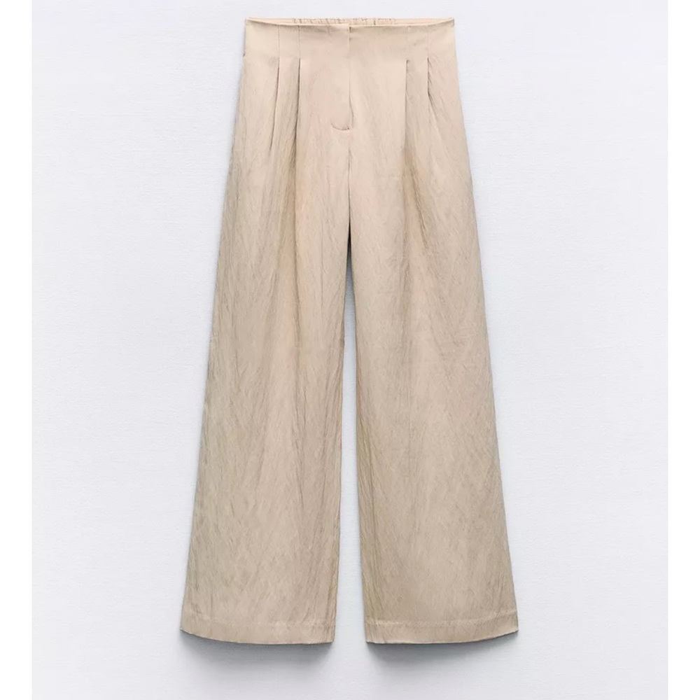 FLOWY PLEATED PANTS